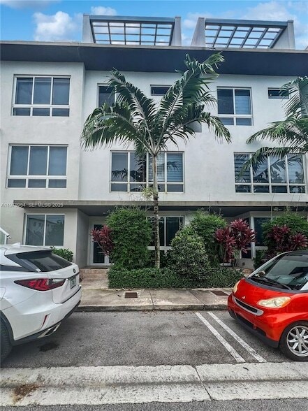 Building Photo - 10336 NW 64th St