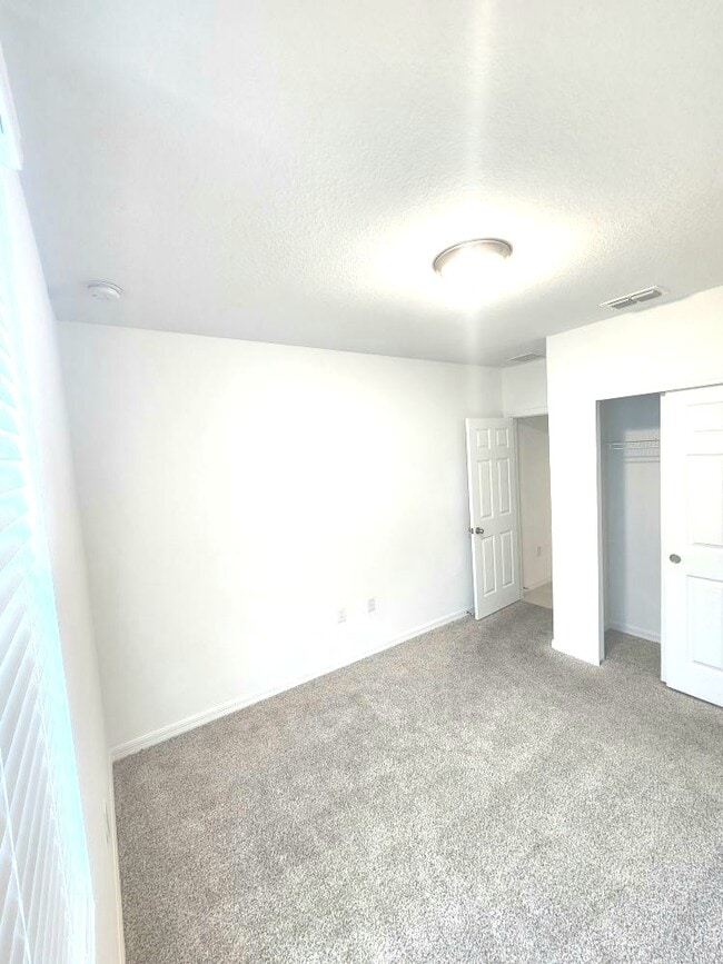 Building Photo - 2622 Irish Elk Ave