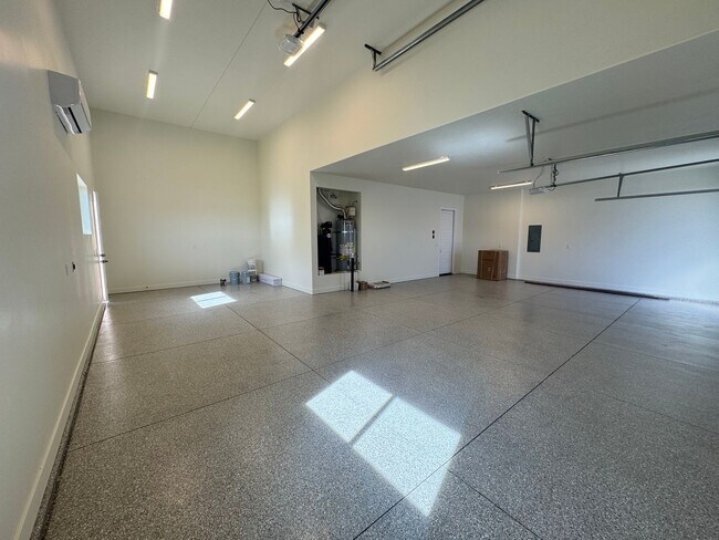 Building Photo - Beautiful Single-Level Home with Trail Access & Stunning Views!!!