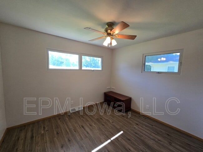 Building Photo - 2514 Saratoga Dr