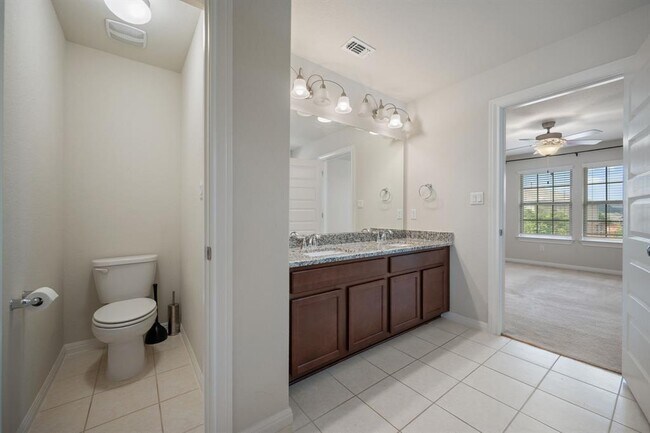 Building Photo - 5406 Traviston Dr