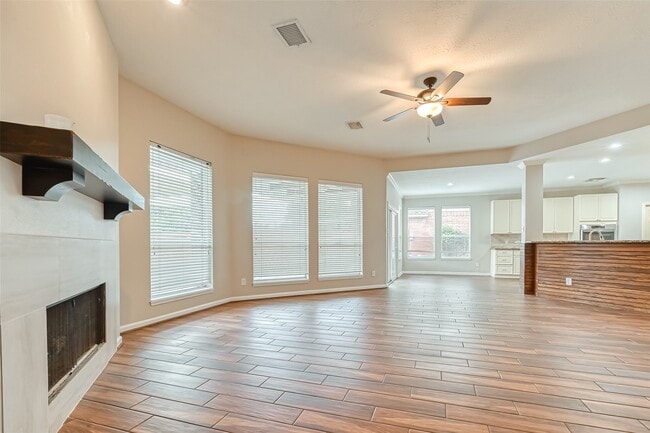 Building Photo - 22011 Windmill Bluff Ln