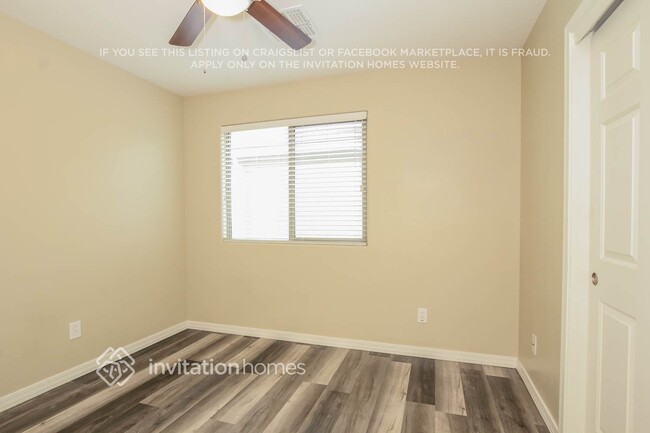 Building Photo - 16121 N 21st Ln