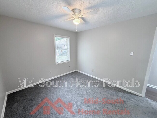 Building Photo - 474 Brockwood Cove
