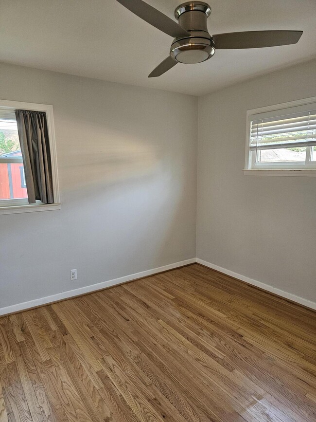 Building Photo - 14030 Elgin St