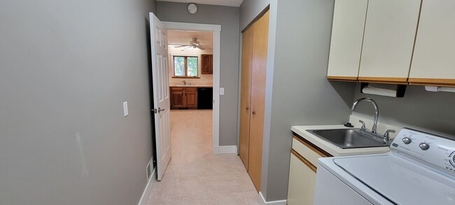 Building Photo - Beautiful home with peek a boo views of West Bay on Old Mission Peninsula