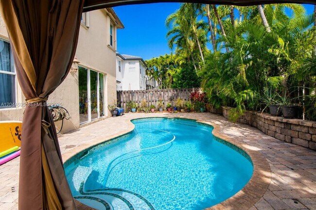 Building Photo - 13989 SW 155th Terrace
