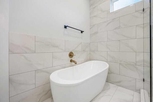 Building Photo - 6119 Campo Vista Dr