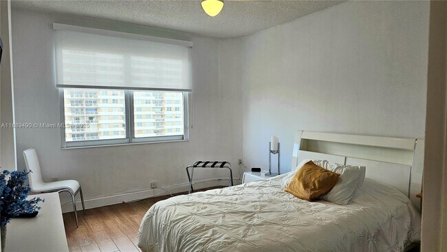 Building Photo - 1980 S Ocean Dr