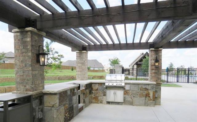 Building Photo - 1716 Everitt Trail