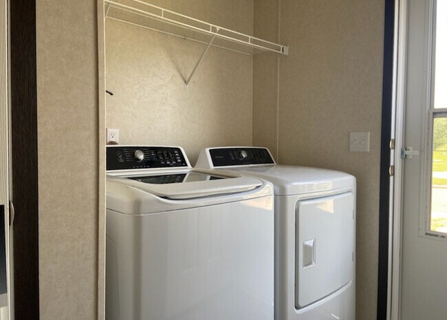 Building Photo - 99 Mulberry