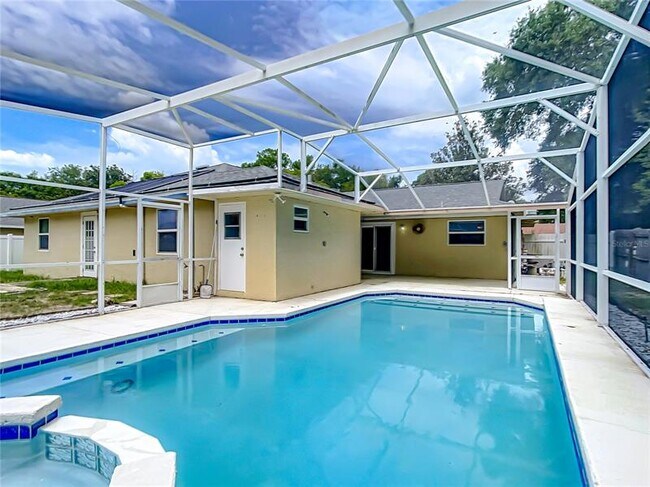 Building Photo - 7308 Wethersfield Dr