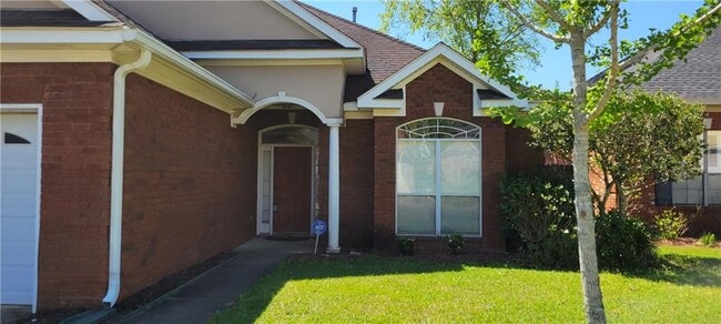 Primary Photo - 6131 Venetian Way N