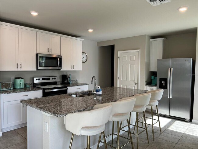 Building Photo - 17200 Cagan Crossings Blvd