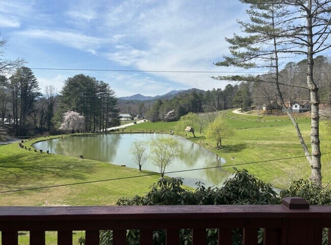 Building Photo - 24 Chalet Village Dr