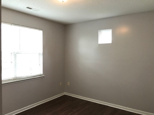 Building Photo - 8969 Meadowmont View Dr