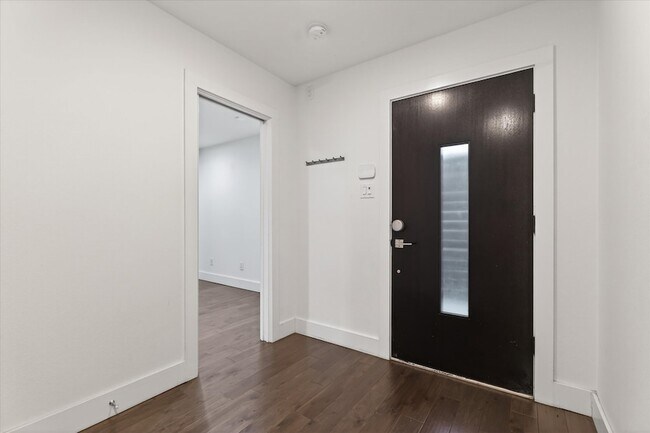 Building Photo - 4905 Camdale Ct