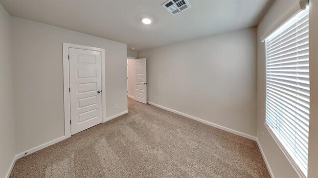 Building Photo - 16304 Cherokee Trl