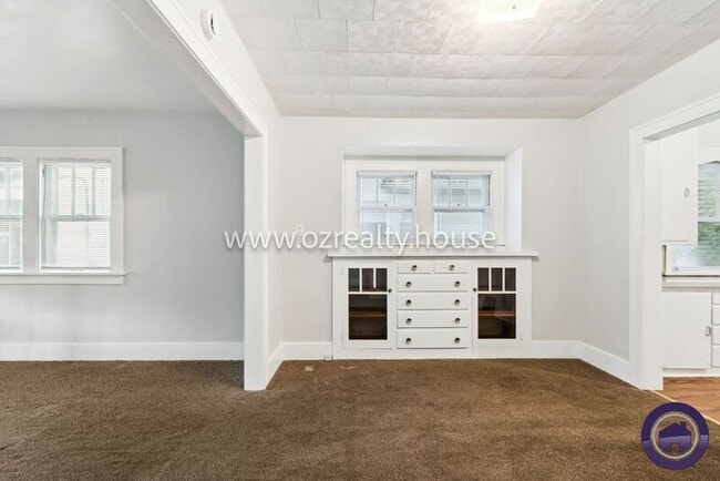 Building Photo - 1727 Berkshire Pl