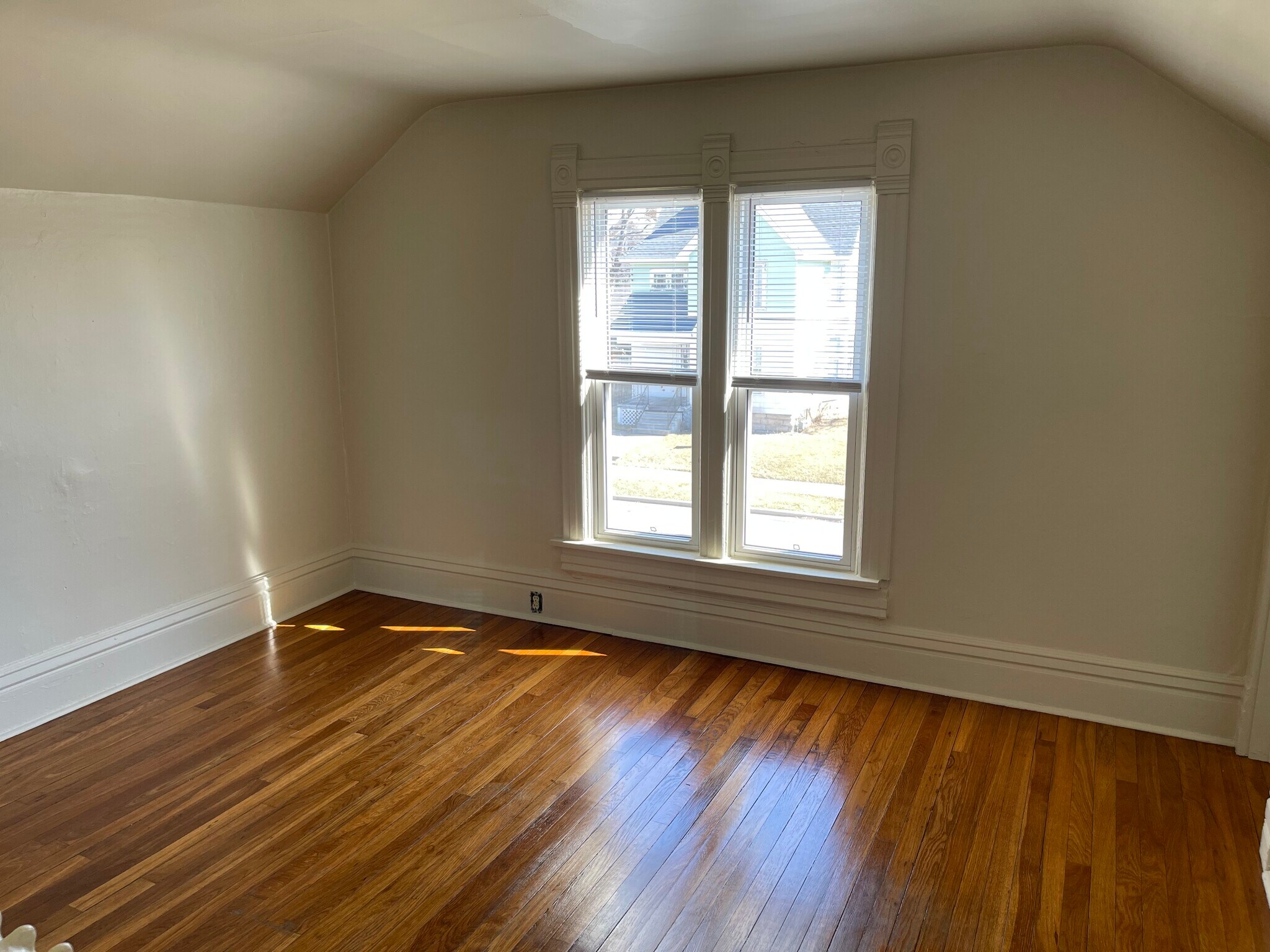 Building Photo - 821 Wright St