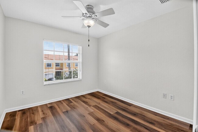 Building Photo - 7662 Spatterdock Dr