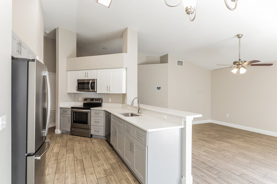 Building Photo - 22726 Sills Loop