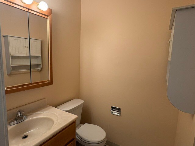 Building Photo - 200 S Waters Edge Dr