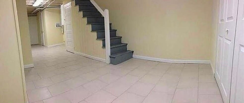 Building Photo - 173 Stoneway Ln