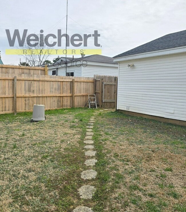 Building Photo - 3 Bed 1 bath home with a fenced in yard in Paragould