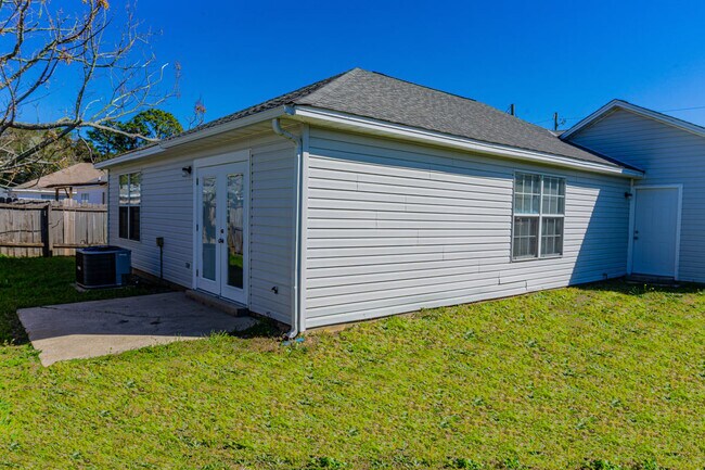 Building Photo - 914 Christen Ct
