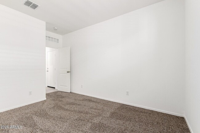 Building Photo - 1168 W Paradise Wy