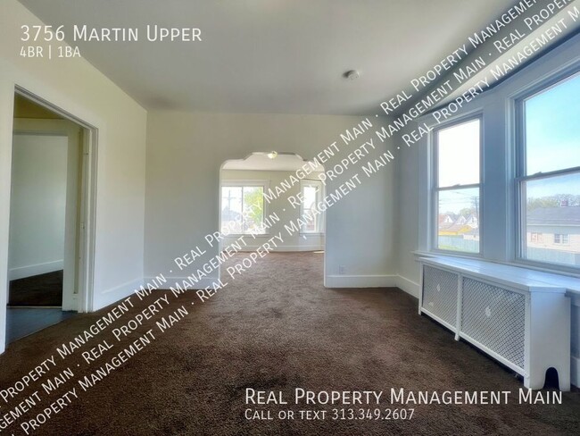 Building Photo - 3756 Martin St