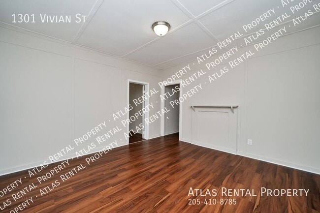 Building Photo - 1301 Vivian St SW