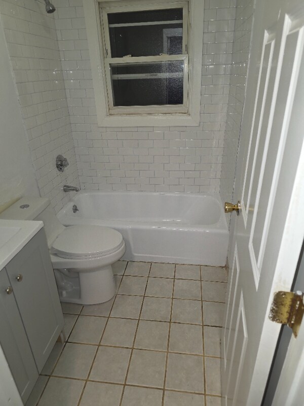 Building Photo - 19 Glen St