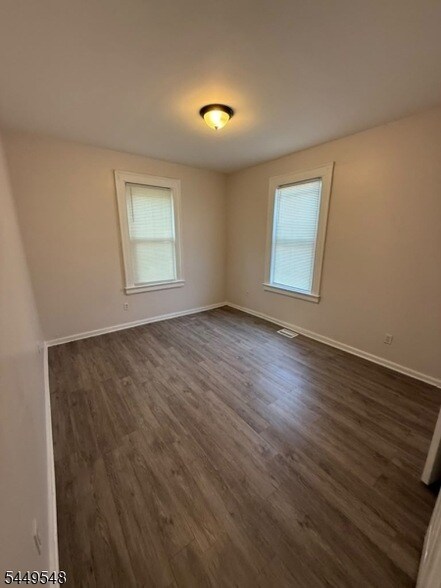 Building Photo - 86 Mapes Ave