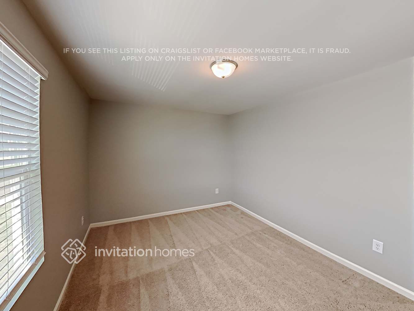 Building Photo - 115 Siena Dr