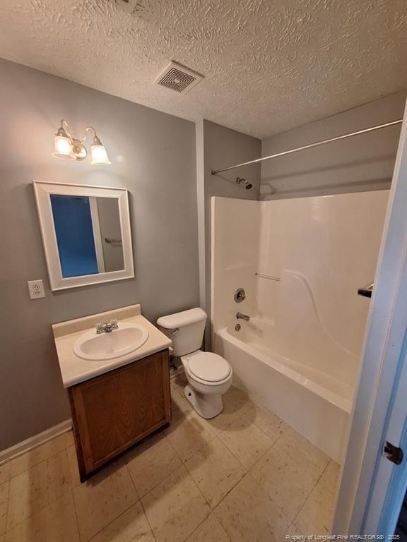 Building Photo - 207 Centipede Ln