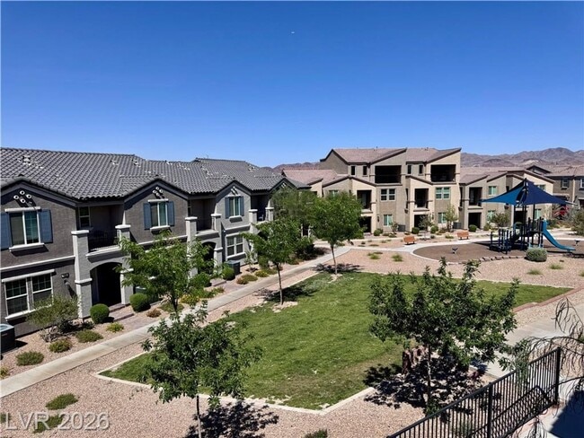 Building Photo - Brand-New Juniper Hills Townhome with 4 Bedrooms, Loft & Dual Balconies