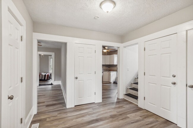 Building Photo - 10908 Churchill Ave