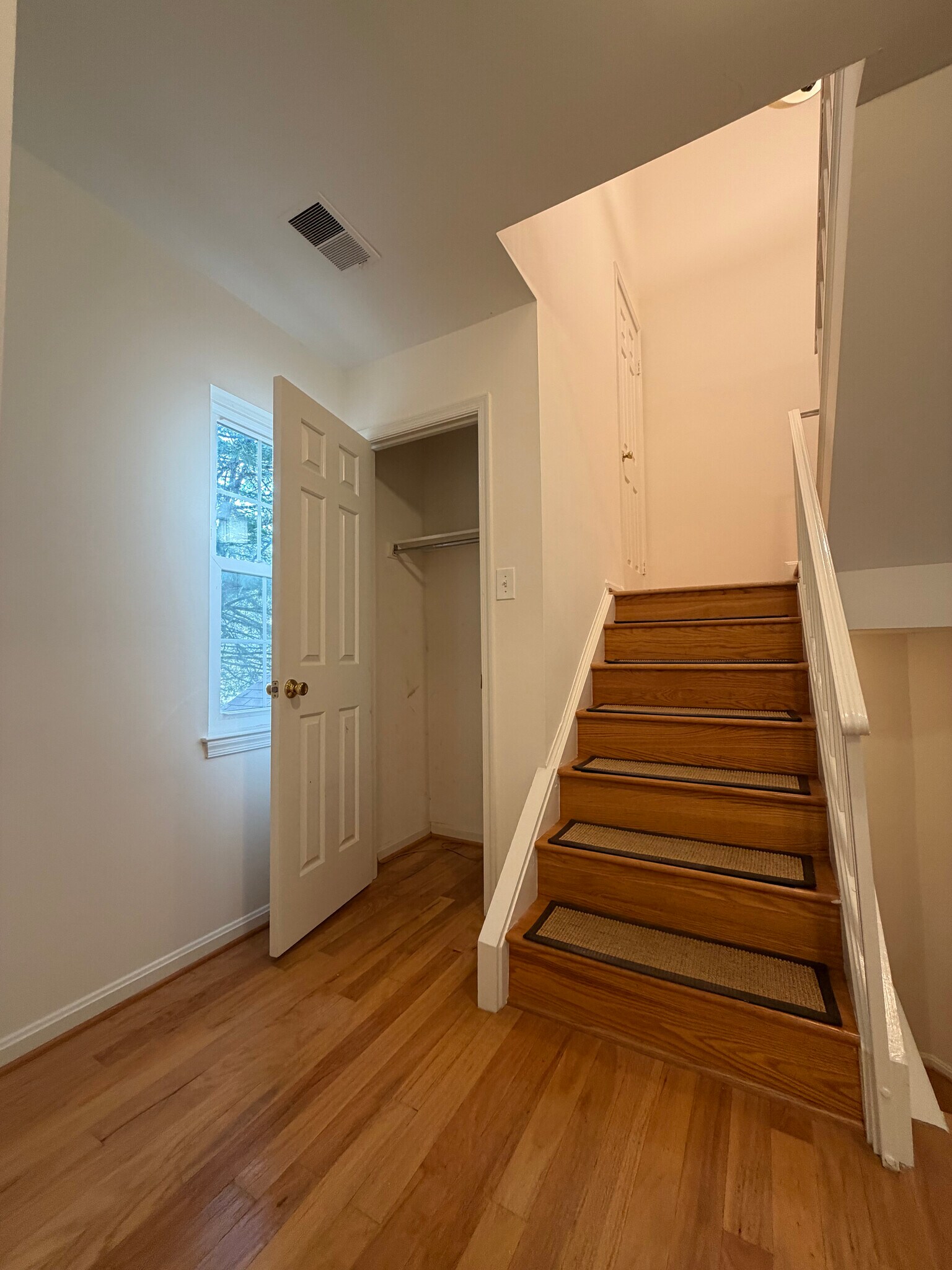Building Photo - 10404 Parthenon Ct