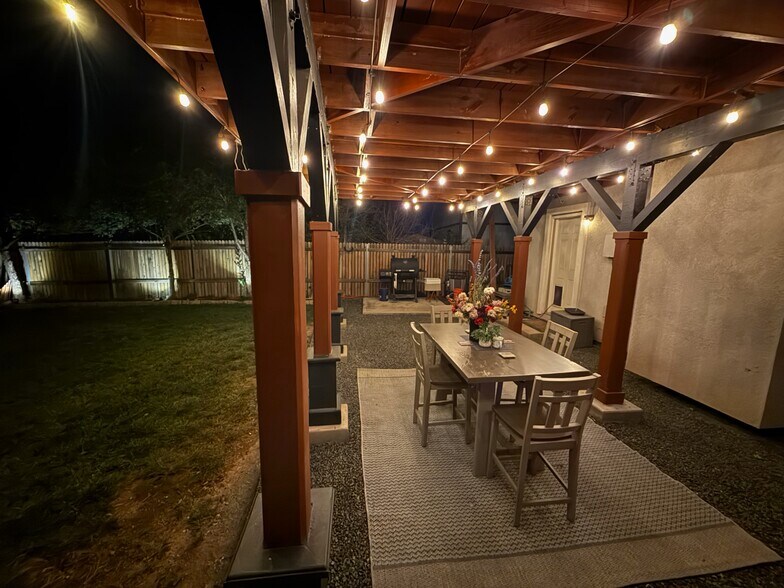 Building Photo - 2435 Piros Dr