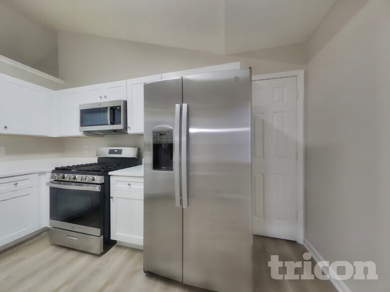 Building Photo - 128 Cliff Ct