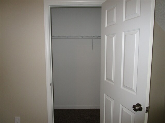 Building Photo - 204 Carrie Dr