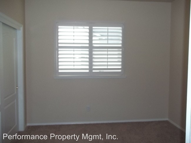 Building Photo - 711 W Barcelona Ln