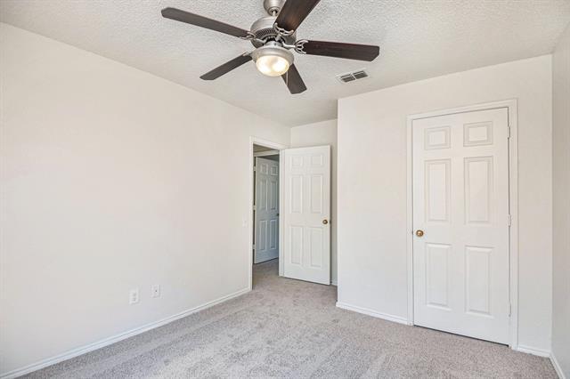 Building Photo - 8201 Cloverglen Ln
