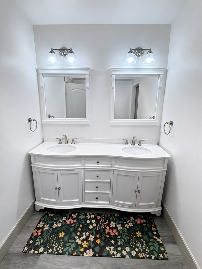 Building Photo - BEAUTIFUL 4 BED 3 BATH HOME IN REXBURG WITH CONNECTED OFFICE & SEPARATE ENTRANCE