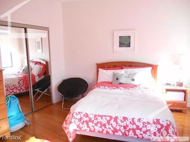 Building Photo - No Brokers Fee, Large Apartment in brighton, Heat, Hot Water Included, Eat-in Kitchen, Porch, Par...