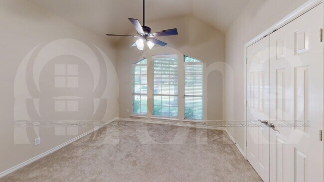 Building Photo - 2110 Pecan Ridge Dr