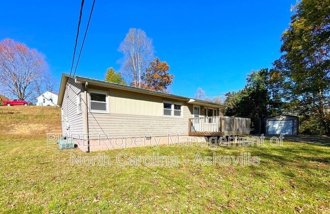 Building Photo - 53 Magic Dr