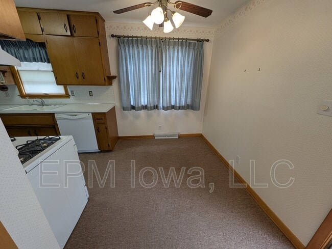 Building Photo - 1217 Dorothy Dr
